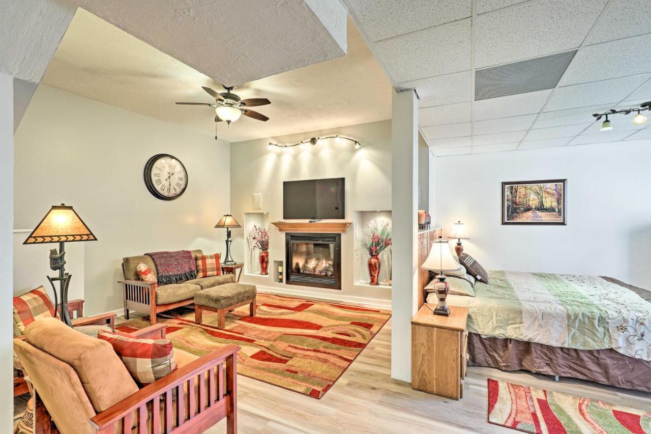 Asheville Mountain Getaway With Patio And Koi Pond! Zewnętrze zdjęcie
