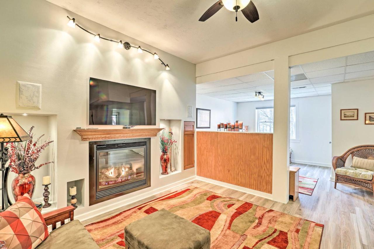 Asheville Mountain Getaway With Patio And Koi Pond! Zewnętrze zdjęcie