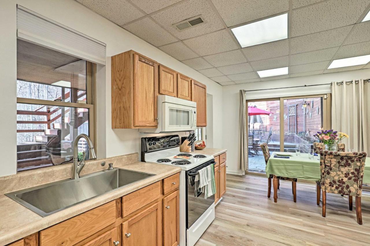 Asheville Mountain Getaway With Patio And Koi Pond! Zewnętrze zdjęcie