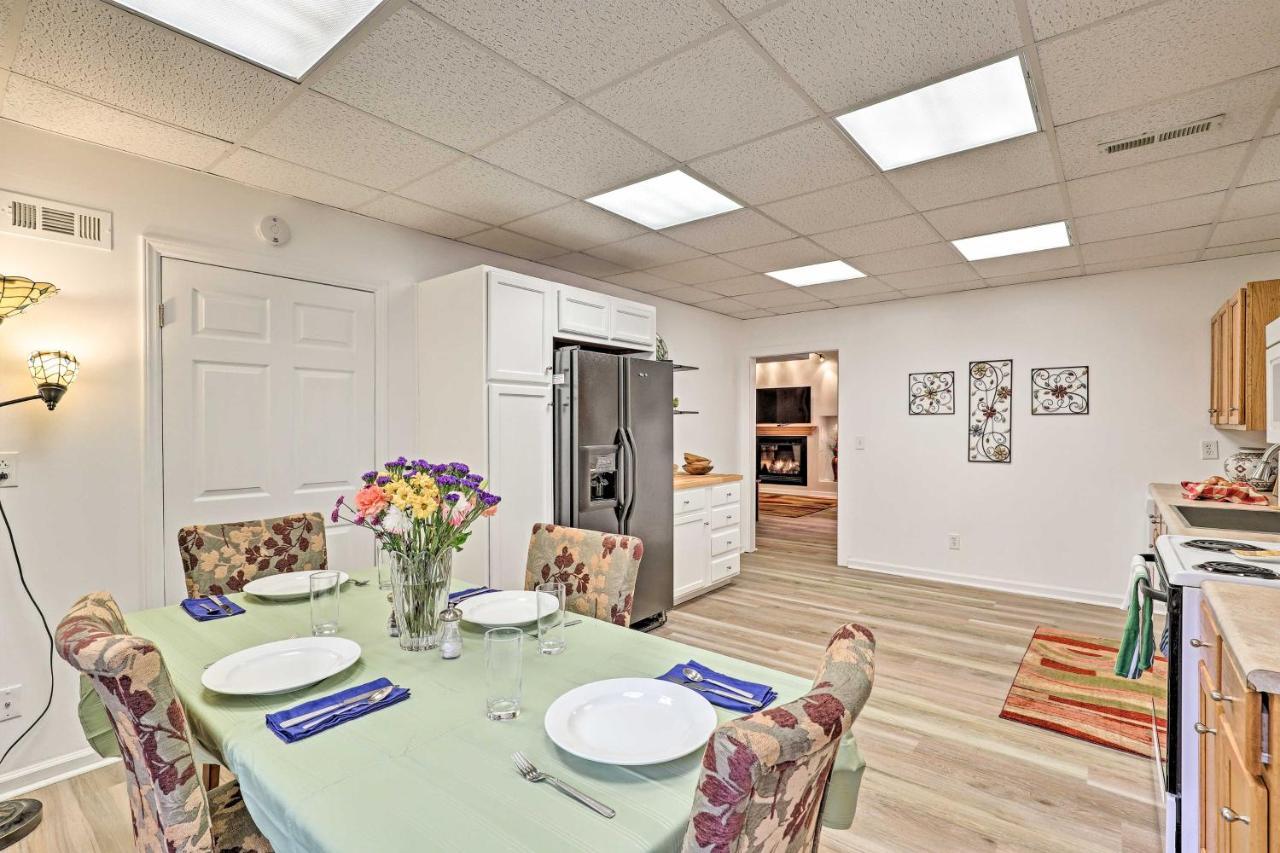 Asheville Mountain Getaway With Patio And Koi Pond! Zewnętrze zdjęcie